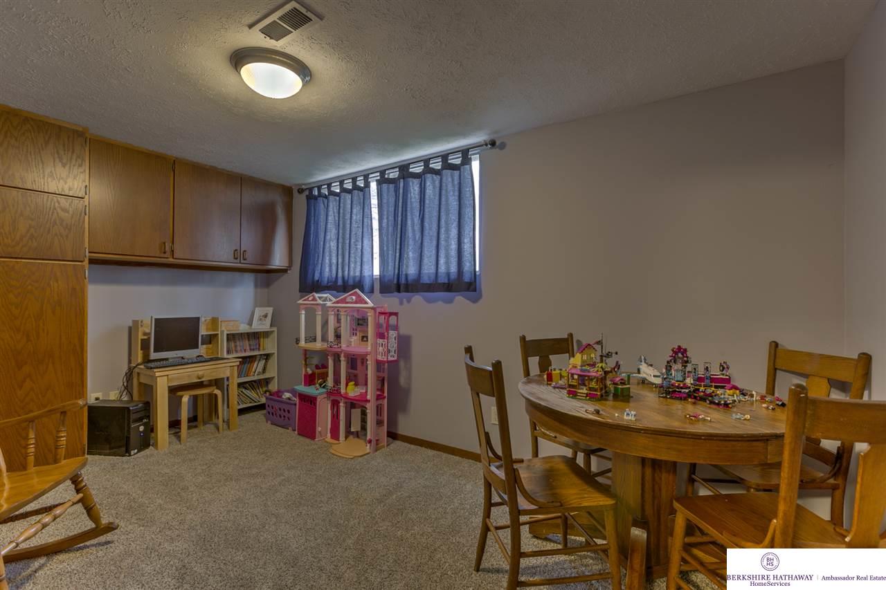 7728Curtis, Omaha, NE 68134