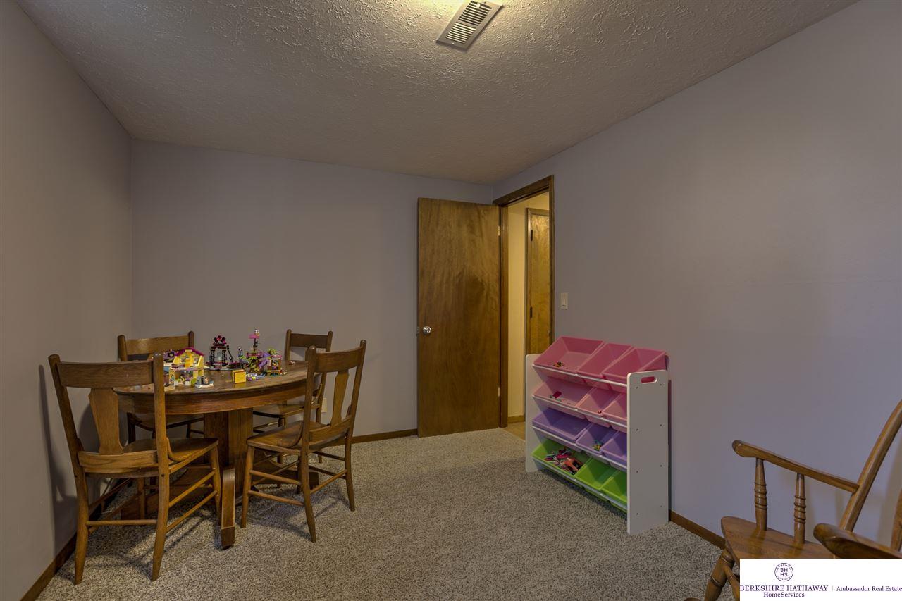 7728Curtis, Omaha, NE 68134