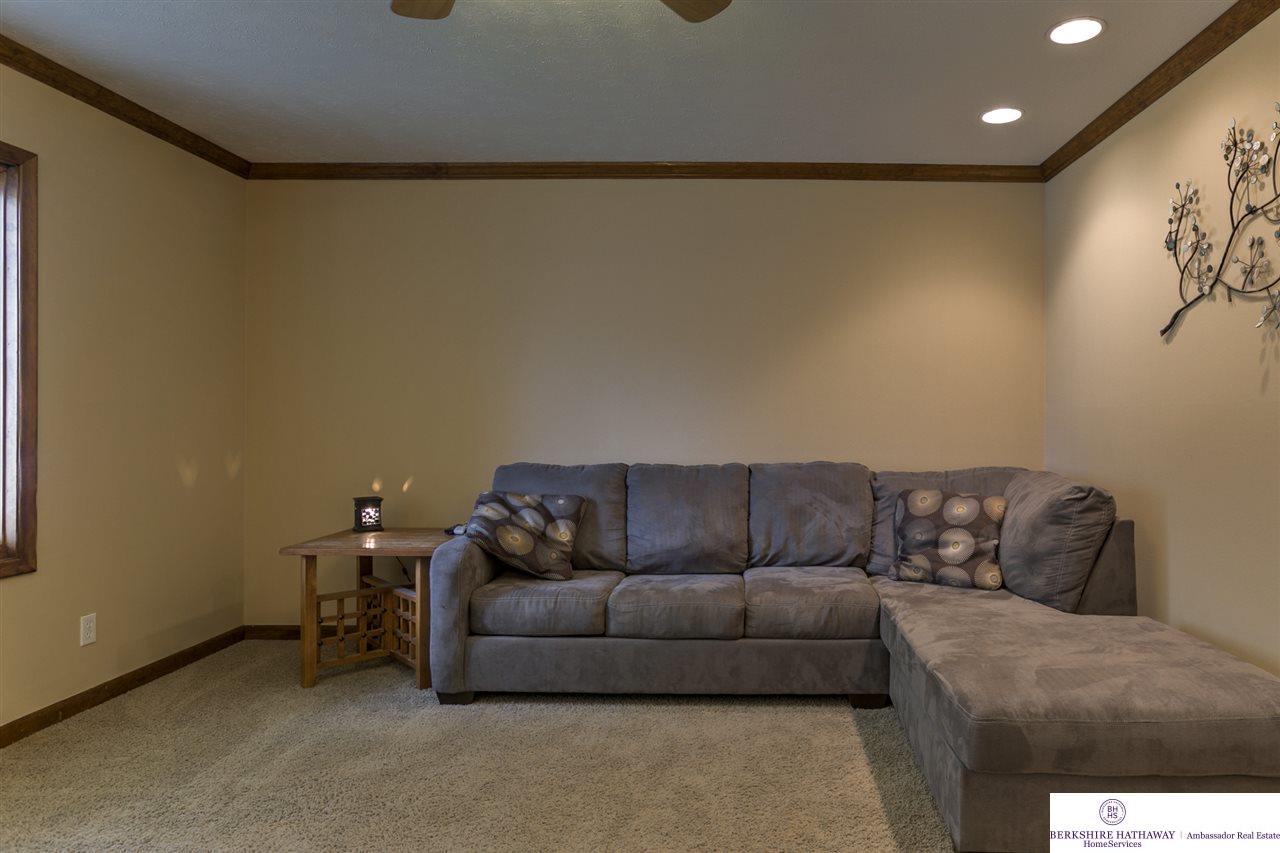 7728Curtis, Omaha, NE 68134