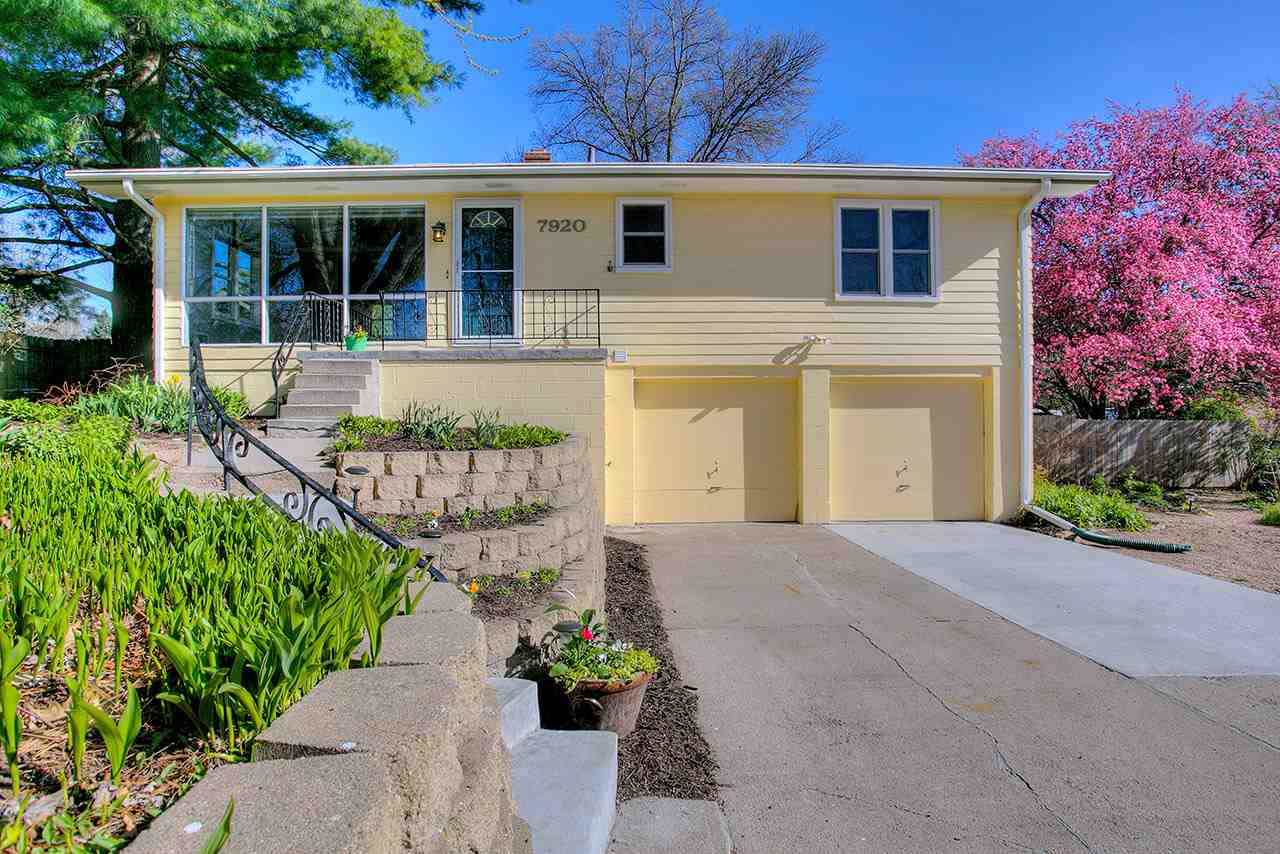 7920Lake, Omaha, NE 68134