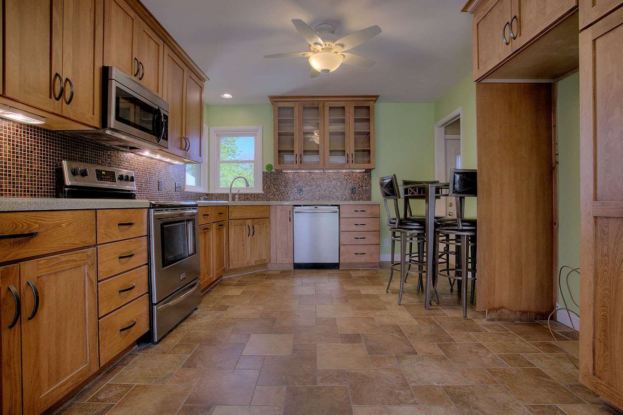7920Lake, Omaha, NE 68134