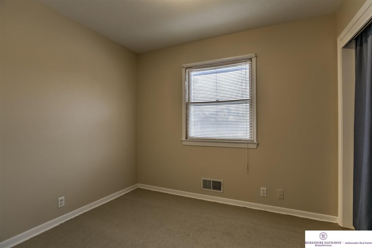 4035 N 92, Omaha, NE 68134