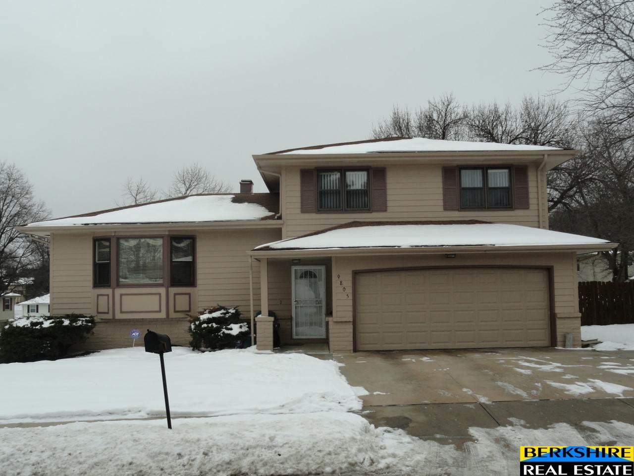 9805Ames, Omaha, NE 68134