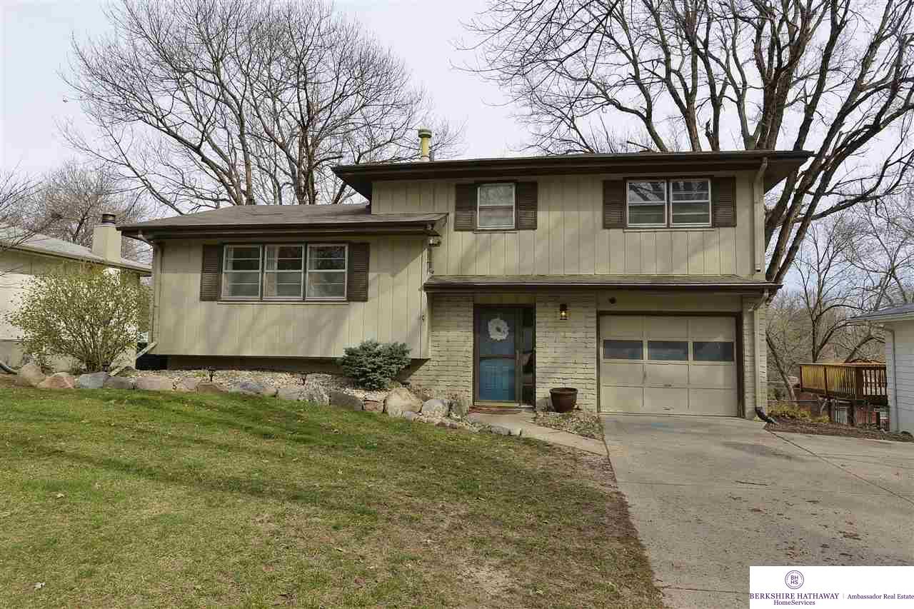 9406Ohio, Omaha, NE 68134