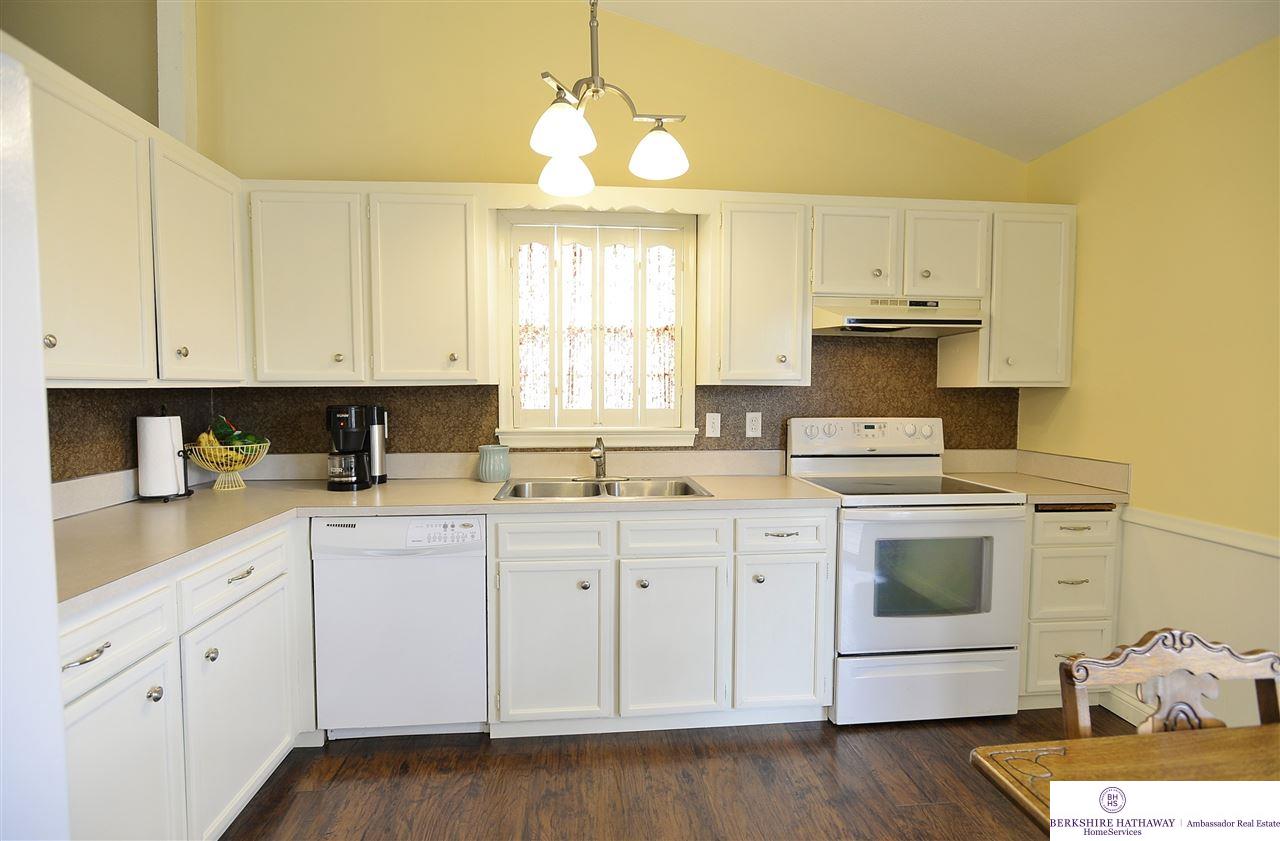 9406Ohio, Omaha, NE 68134