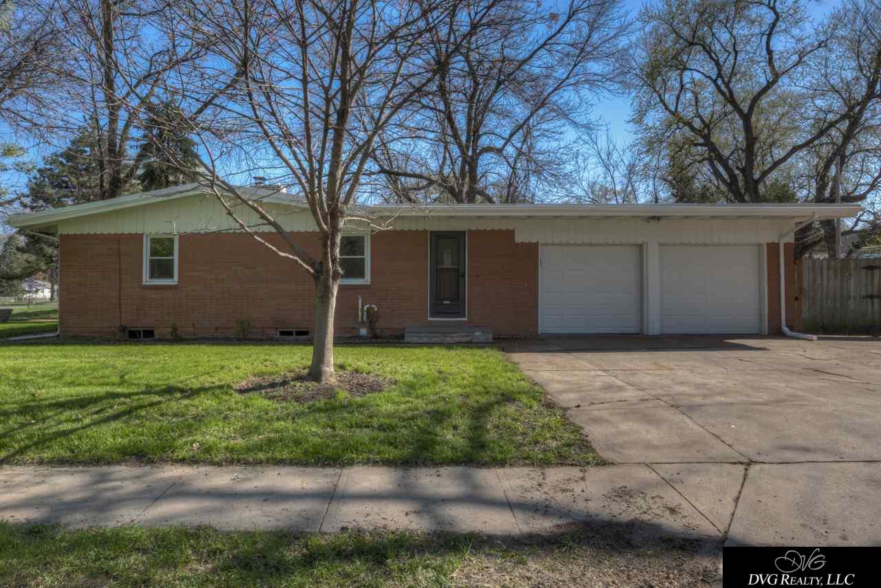 1116 N 85, Omaha, NE 68134