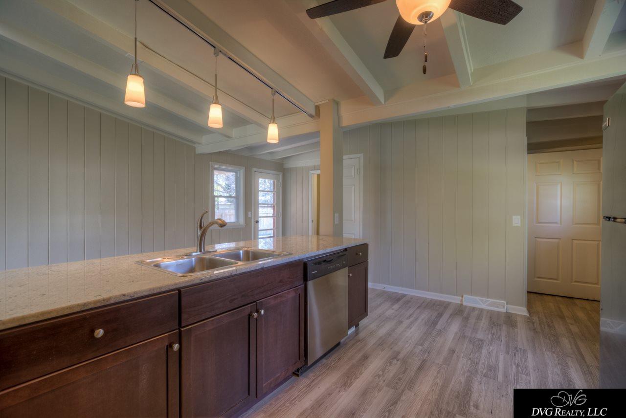 1116 N 85, Omaha, NE 68134