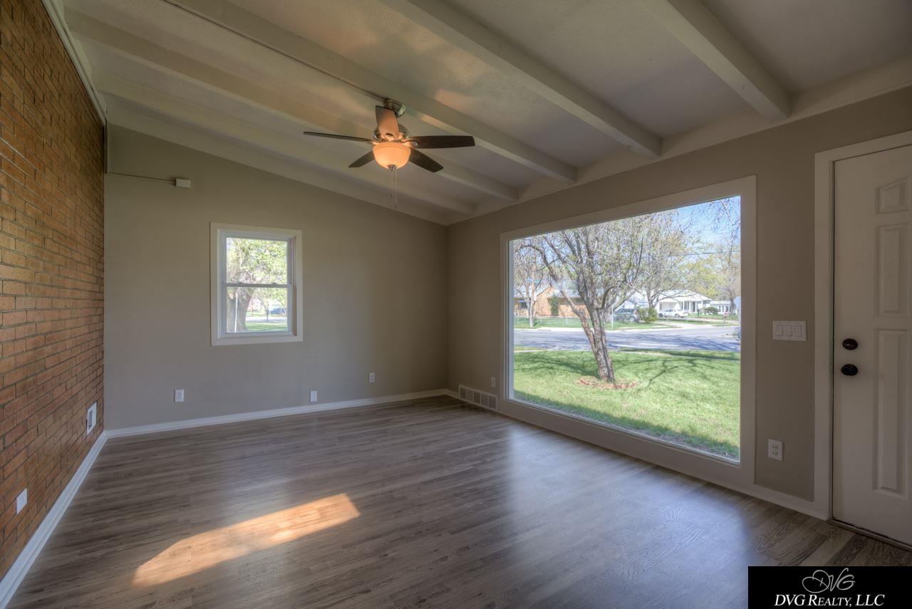 1116 N 85, Omaha, NE 68134