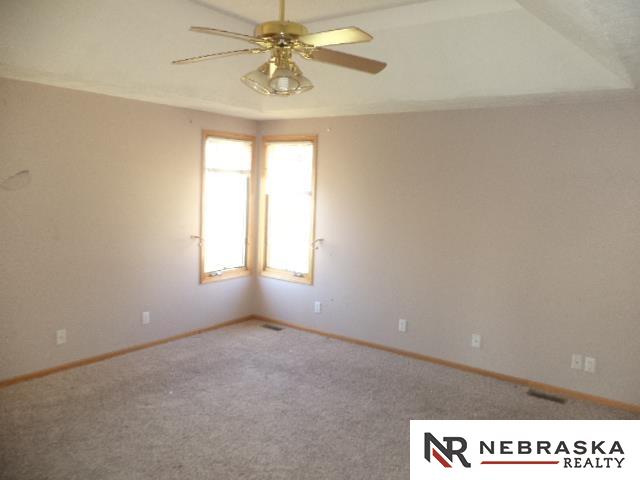 10390Vernon, Omaha, NE 68134