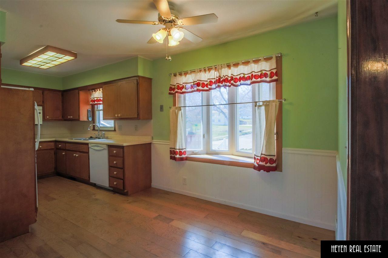 3707 N 77, Omaha, NE 68134