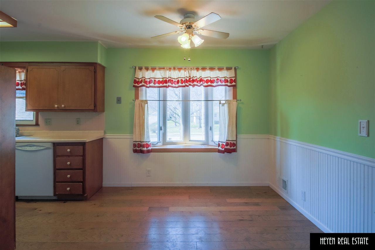 3707 N 77, Omaha, NE 68134