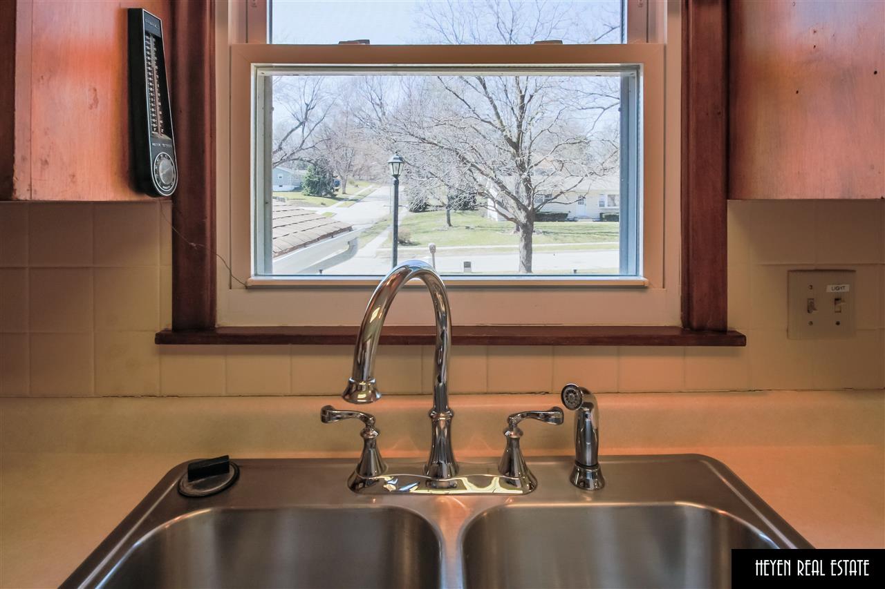3707 N 77, Omaha, NE 68134
