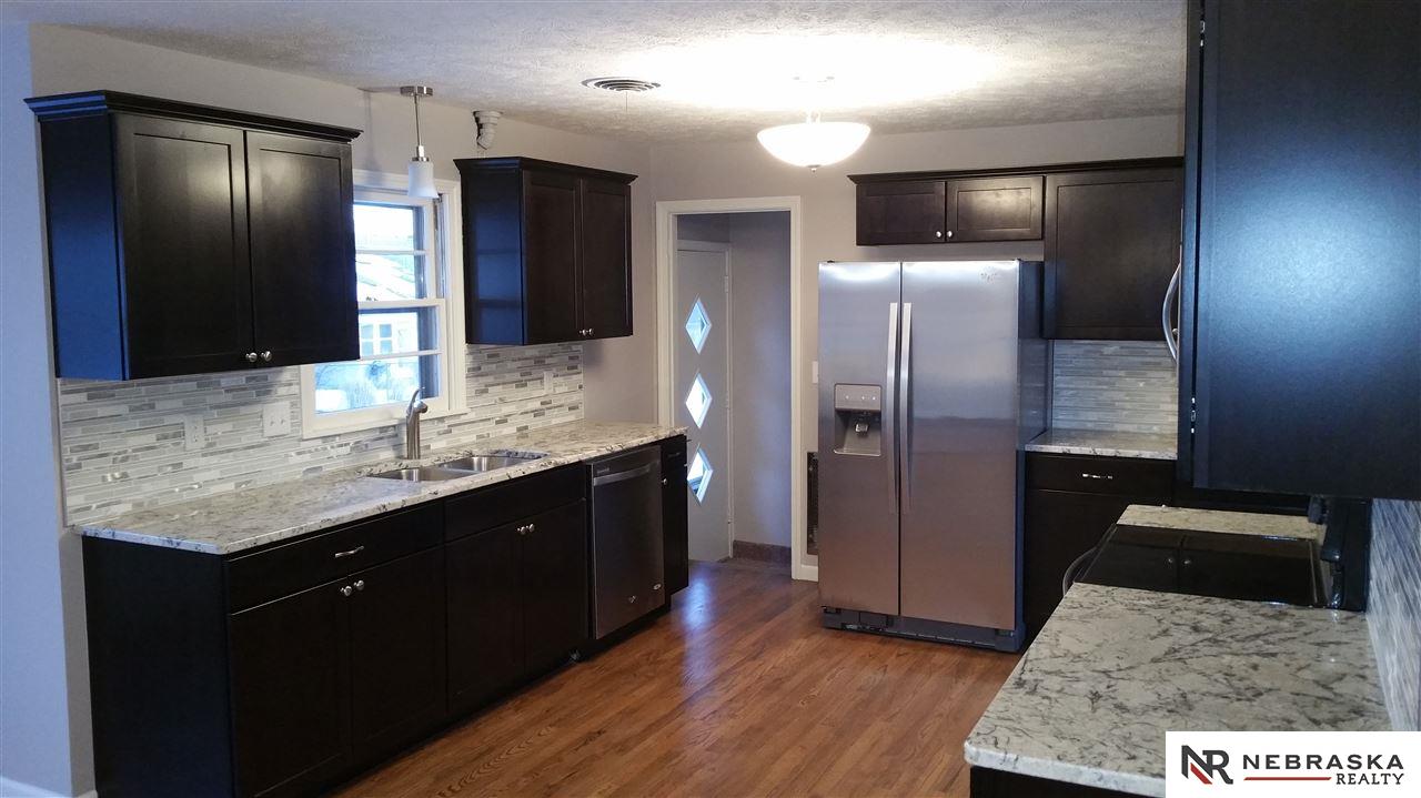 3525Old Maple, Omaha, NE 68134