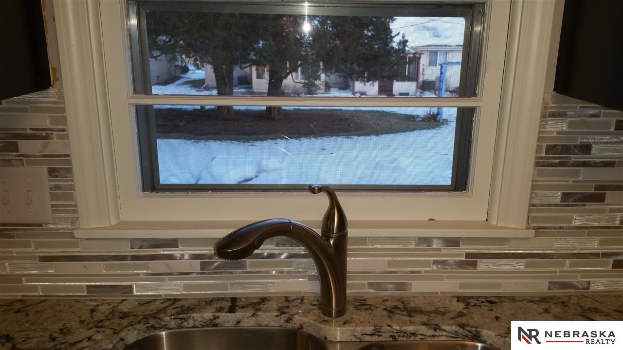 3525Old Maple, Omaha, NE 68134