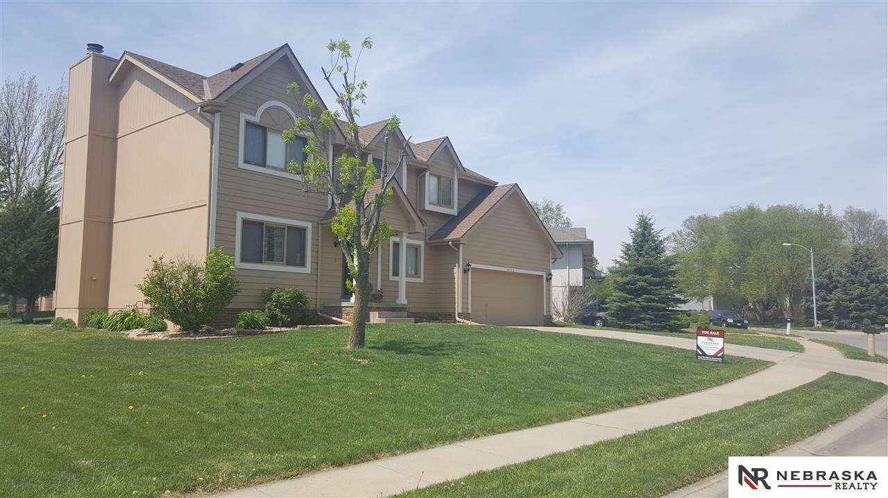 6206 N 105, Omaha, NE 68134