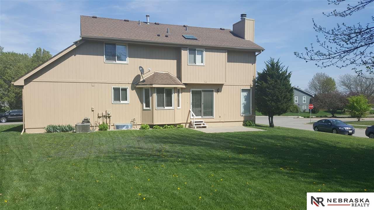 6206 N 105, Omaha, NE 68134