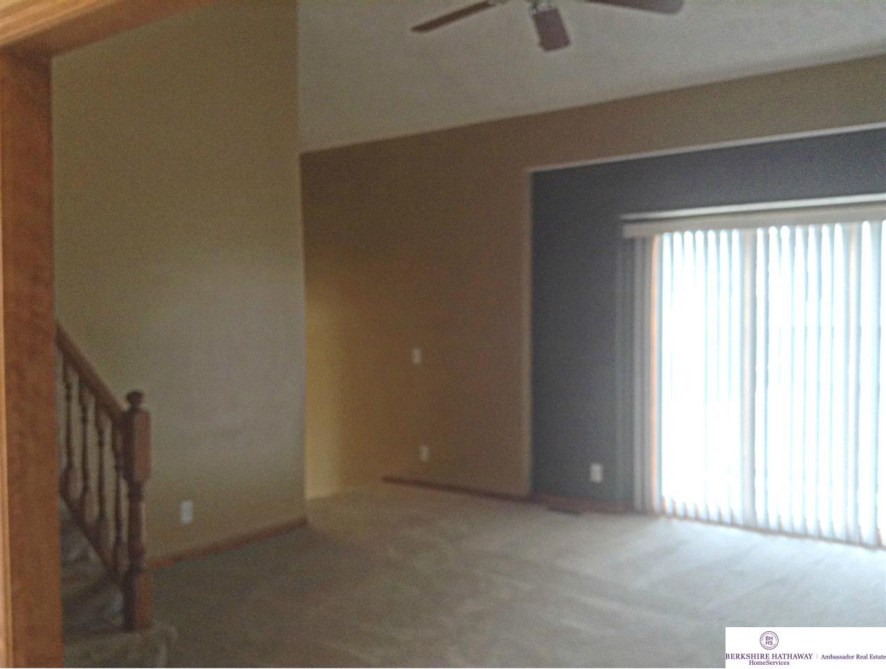 6401 N 102, Omaha, NE 68134