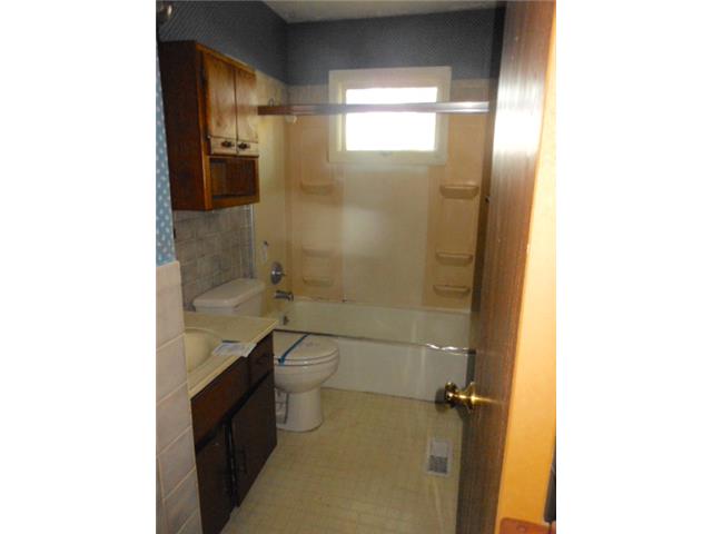 8822 Sprague CirOmaha, NE, 68134Douglas County