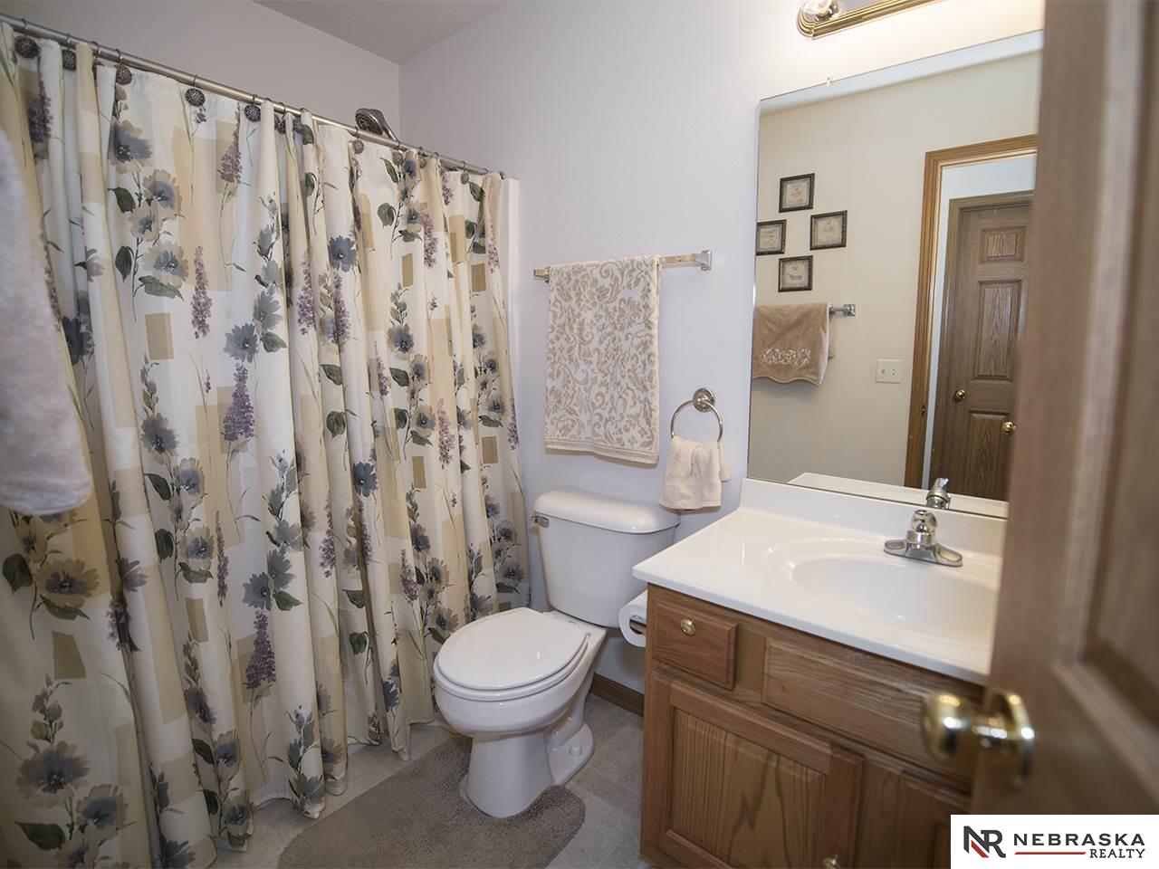 5329 S 191, Omaha, NE 68135