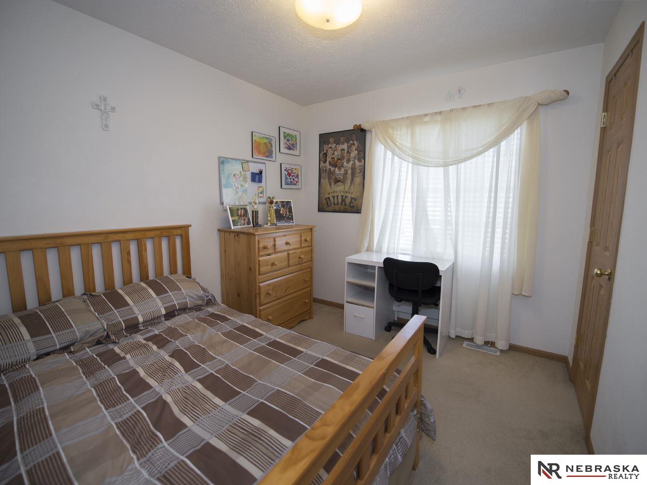 5329 S 191, Omaha, NE 68135