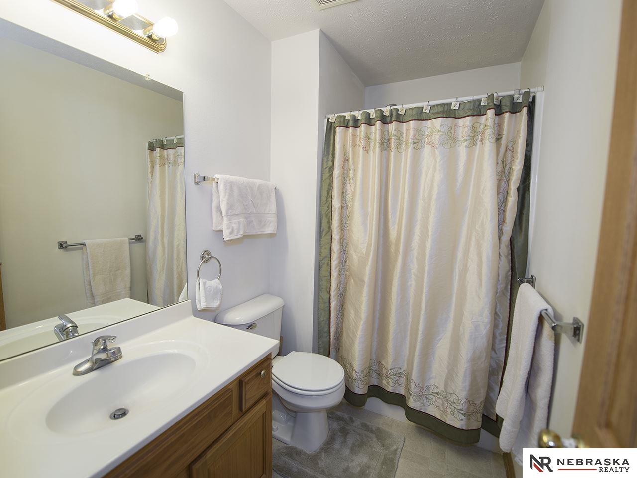 5329 S 191, Omaha, NE 68135