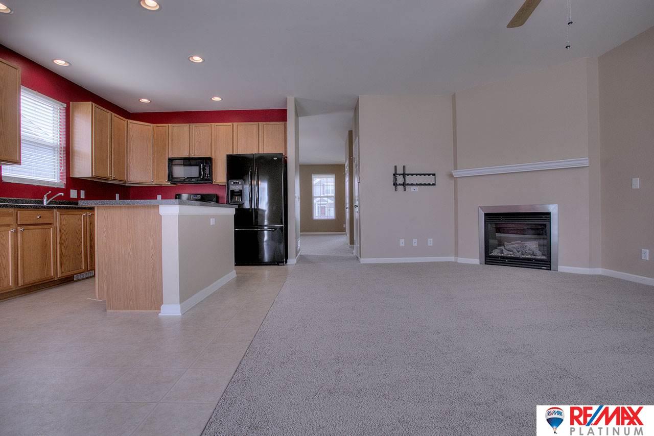 8815 S 164, Omaha, NE 68136