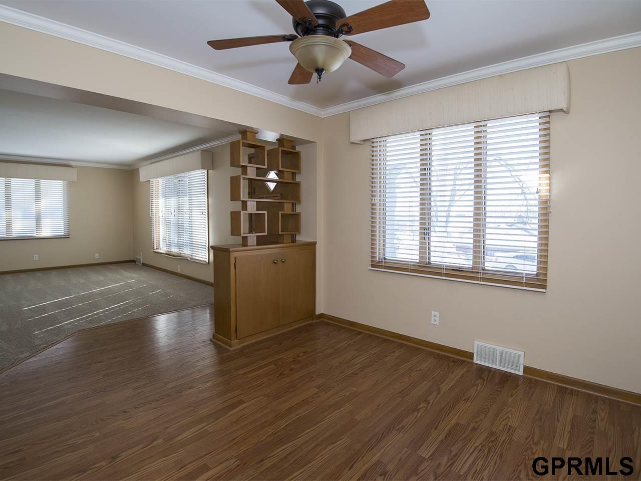 13126Weir, Omaha, NE 68137