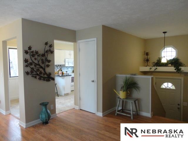 6423 S 137, Omaha, NE 68137