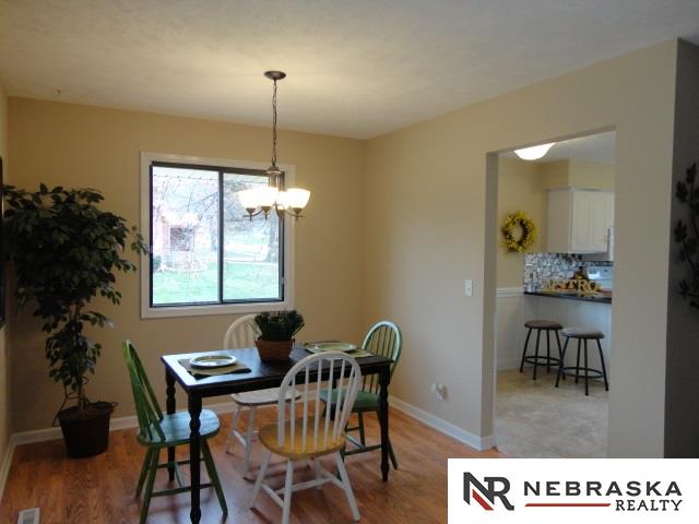 6423 S 137, Omaha, NE 68137