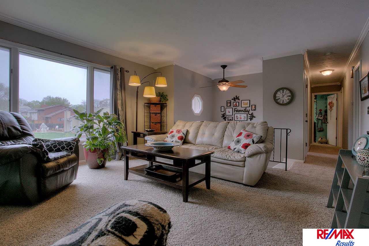 5612 S 155, Omaha, NE 68137