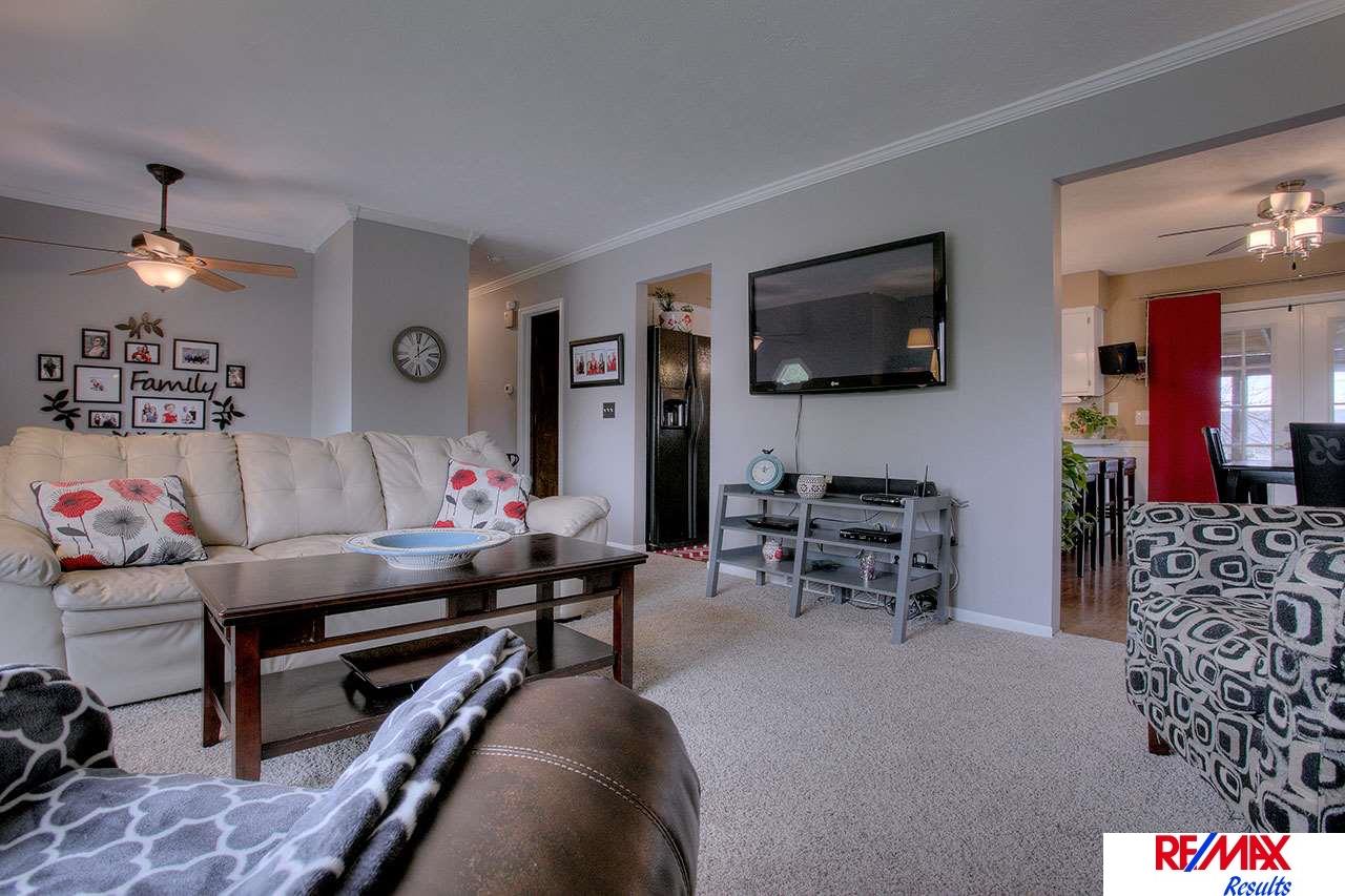 5612 S 155, Omaha, NE 68137