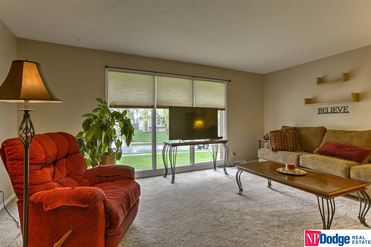15274Blackwell, Omaha, NE 68137