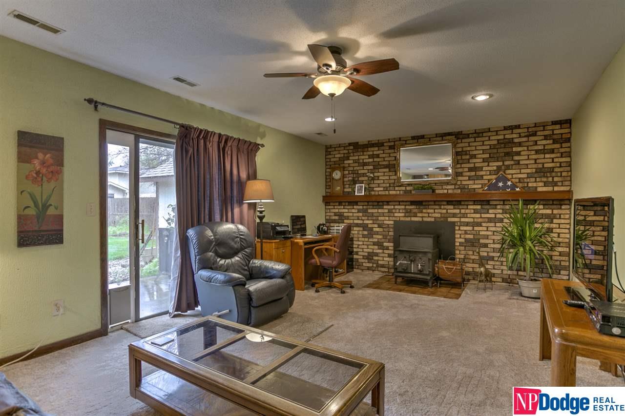 15274Blackwell, Omaha, NE 68137