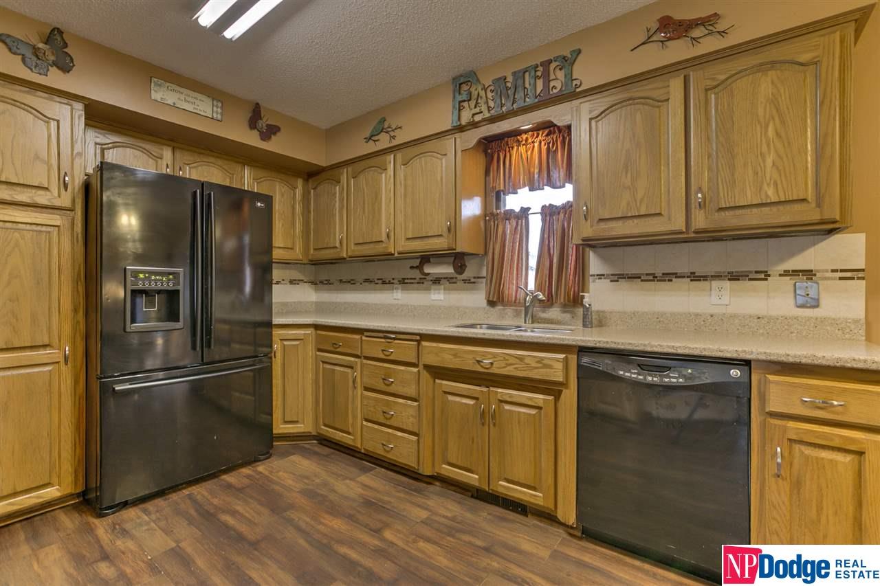 15274Blackwell, Omaha, NE 68137