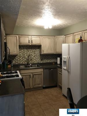 8406 S. 139th Cir, Omaha, United States 68138
