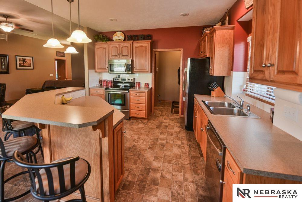 7736 S 155, Omaha, NE 68138