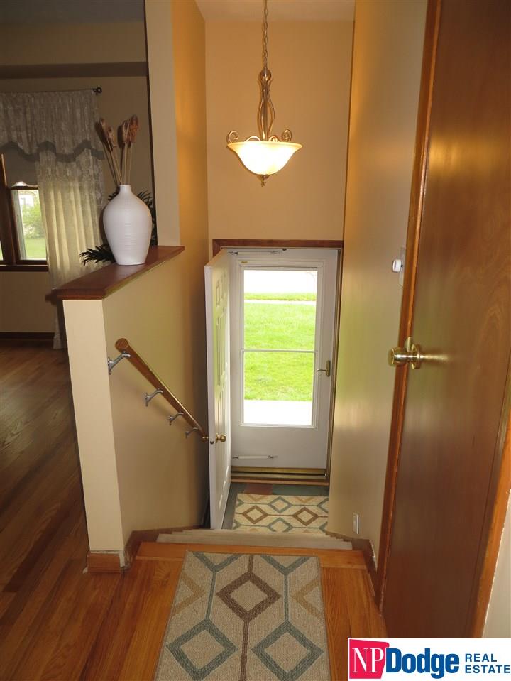 2518 S 123, Omaha, NE 68144