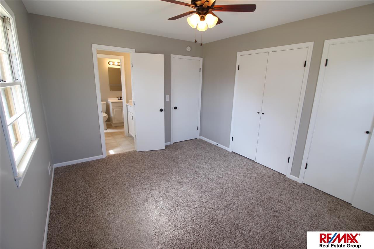 11221Westover, Omaha, NE 68144