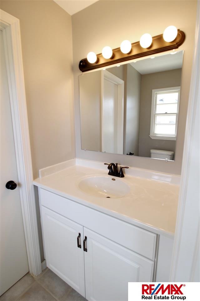 11221Westover, Omaha, NE 68144