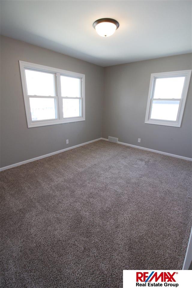 11221Westover, Omaha, NE 68144