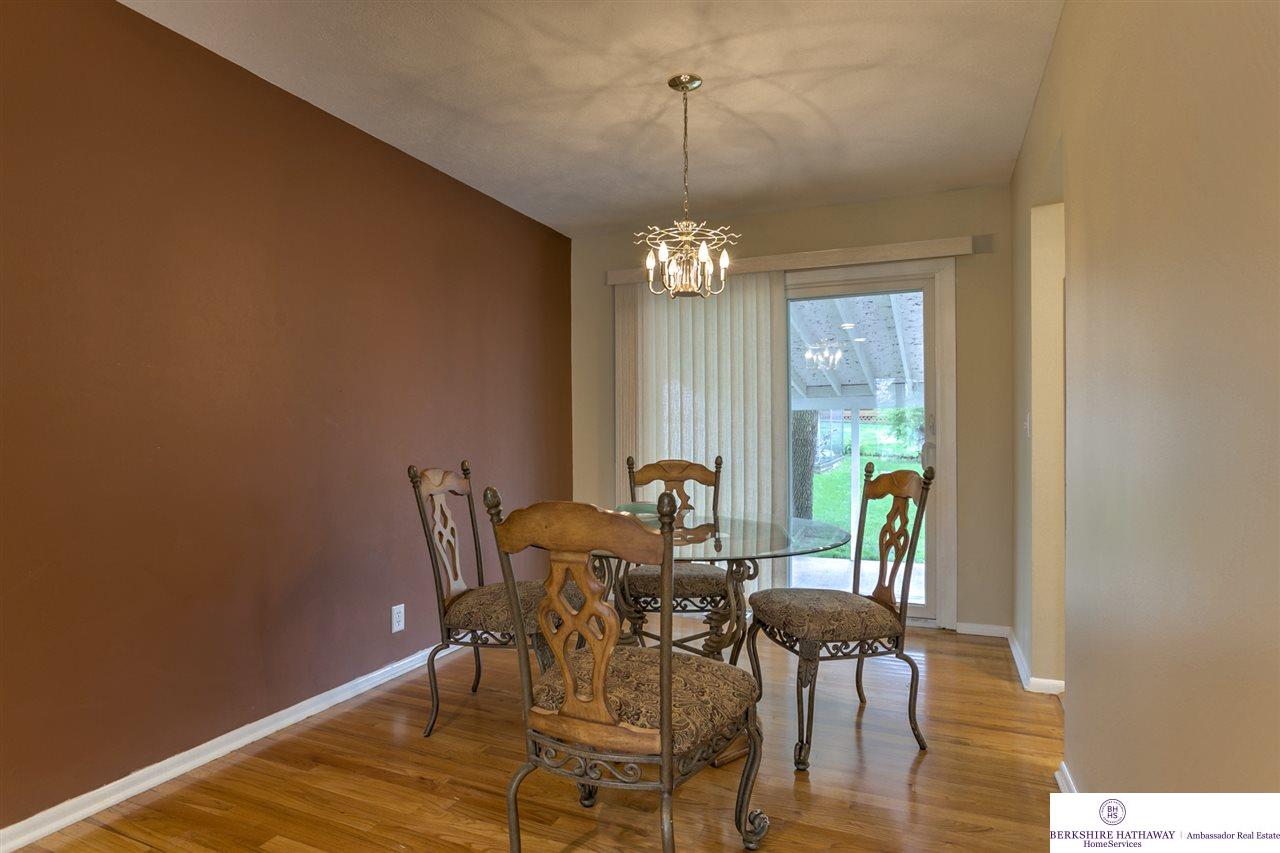 10937Prairie, Omaha, NE 68144