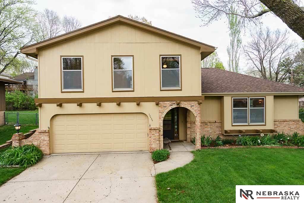 13430Montclair, Omaha, NE 68144