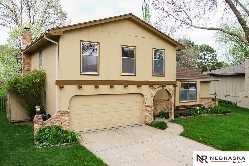 13430Montclair, Omaha, NE 68144