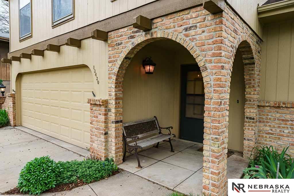 13430Montclair, Omaha, NE 68144