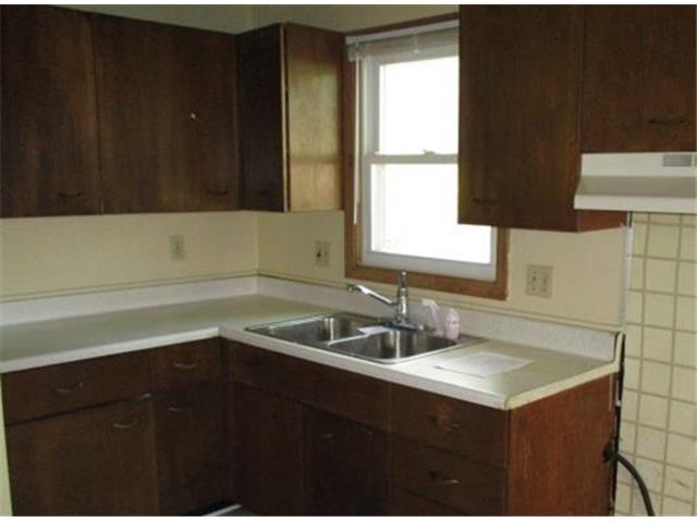 12412 Oak StOmaha, NE, 68144Douglas County