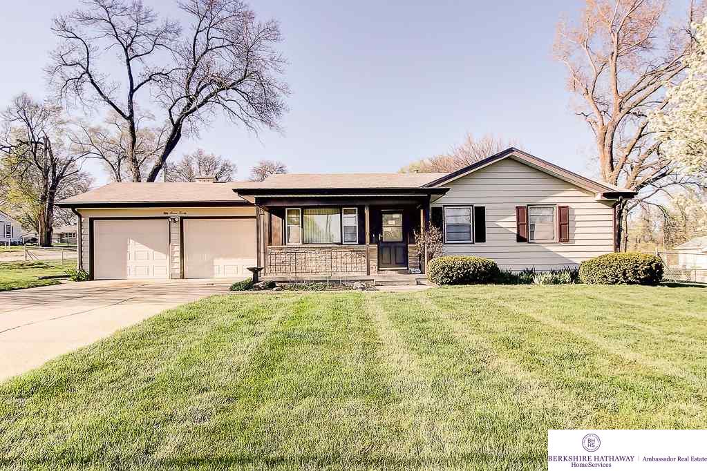 5720Whitmore, Omaha, NE 68152