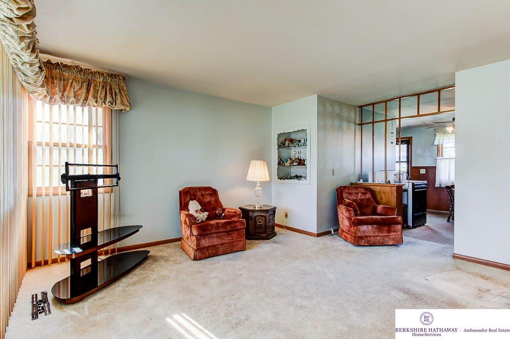 5720Whitmore, Omaha, NE 68152