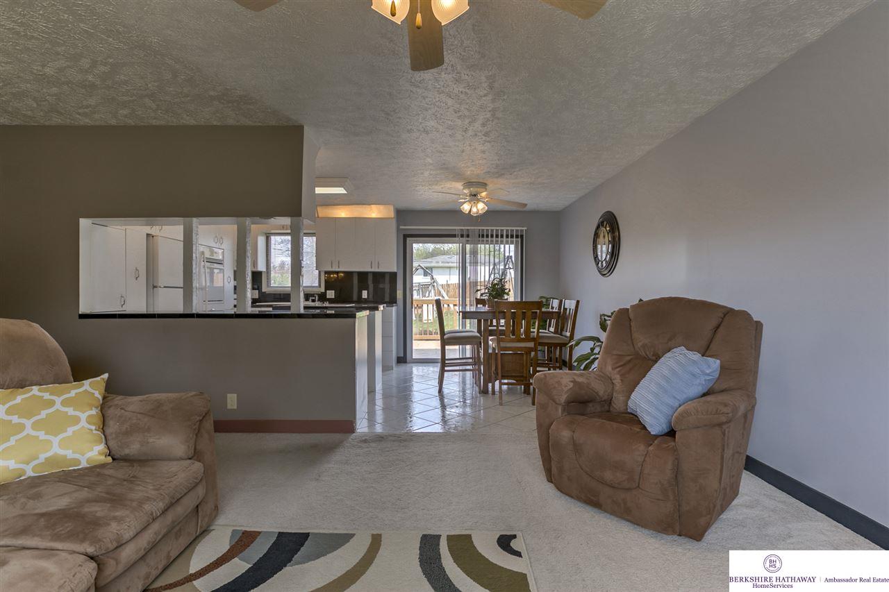 5034Read, Omaha, NE 68152