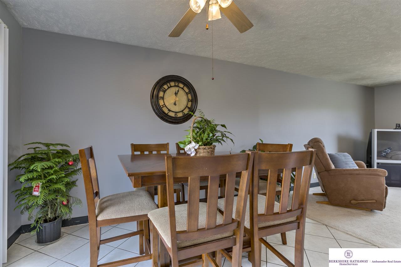 5034Read, Omaha, NE 68152