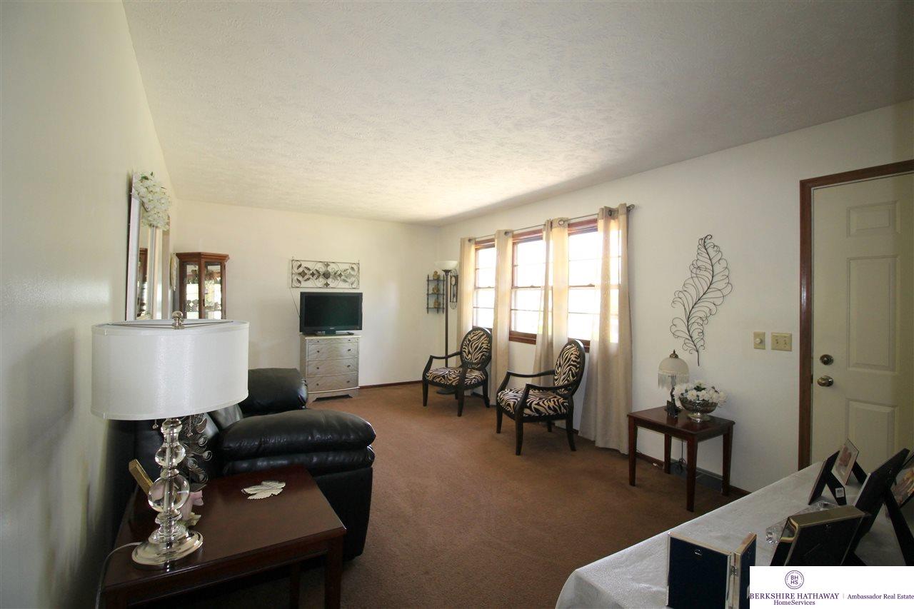 11009Westover, Omaha, NE 68154